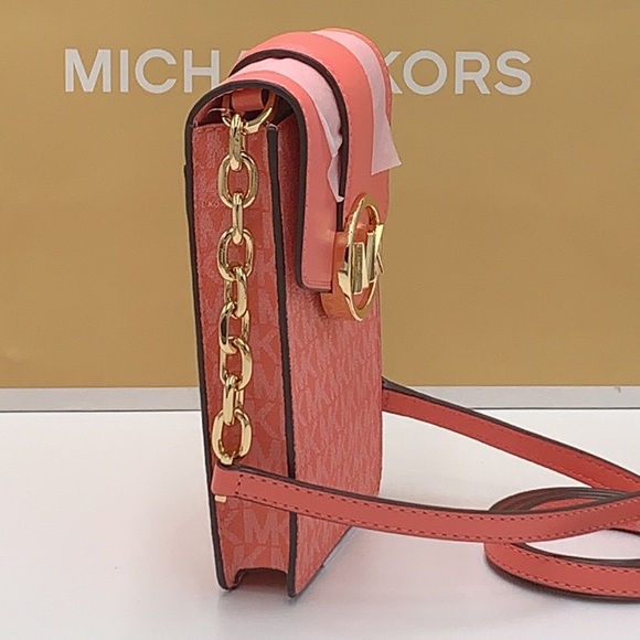 MICHAEL KORS CARMEN SMALL NORTH SOUTH PHONE XBODY GRAPEFRUIT SIGNATURE COLOR - Picture 13 of 16